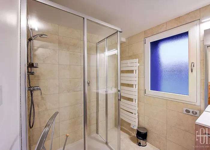 Apartament Le Corail /100m Gare *